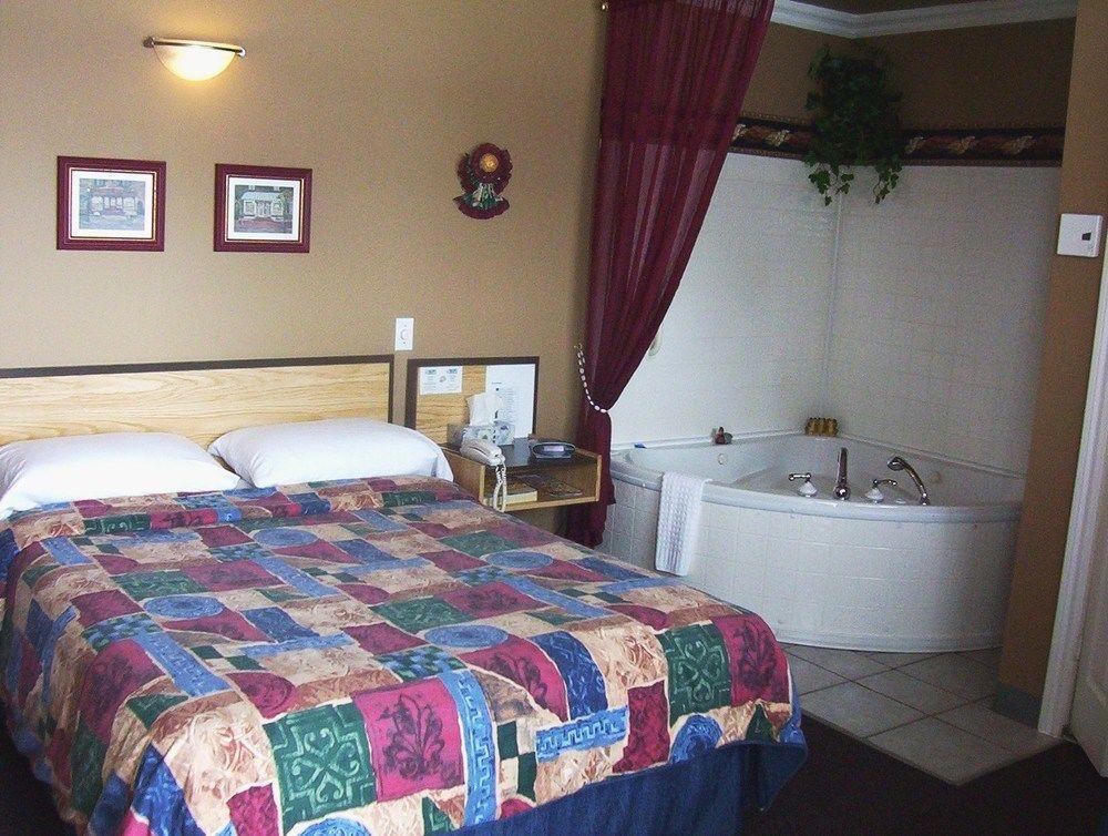 Motel Montgolfiere Jp Saint-Jean-sur-Richelieu Buitenkant foto
