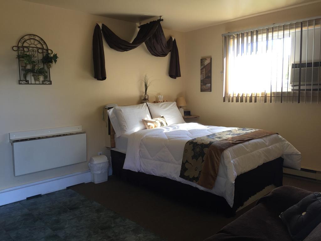 Motel Montgolfiere Jp Saint-Jean-sur-Richelieu Buitenkant foto